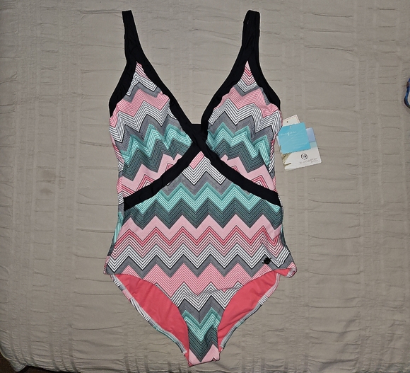 Chevron Patterned Women's Swimsuit Size 10 - Picture 1 of 4